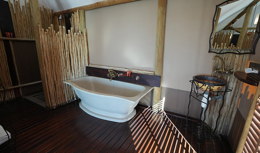 Namibia Etosha National Park Onkoshi Resort